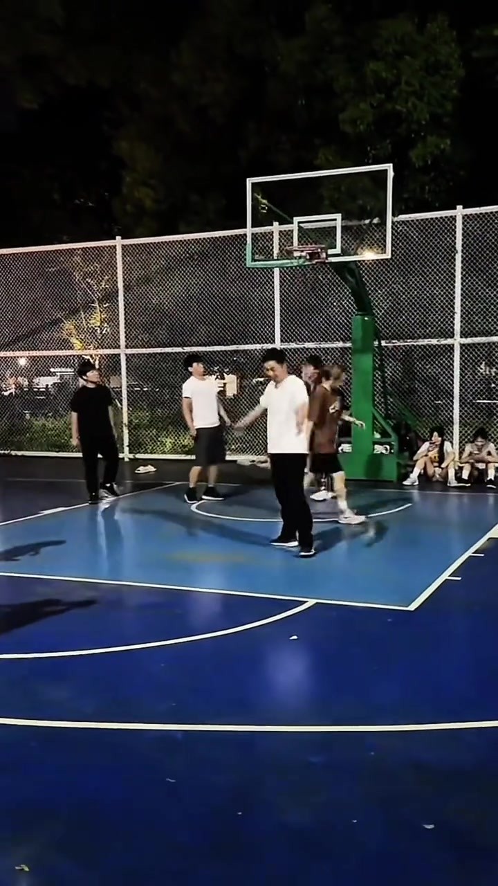 有人帮我看看这是AI吗？😲